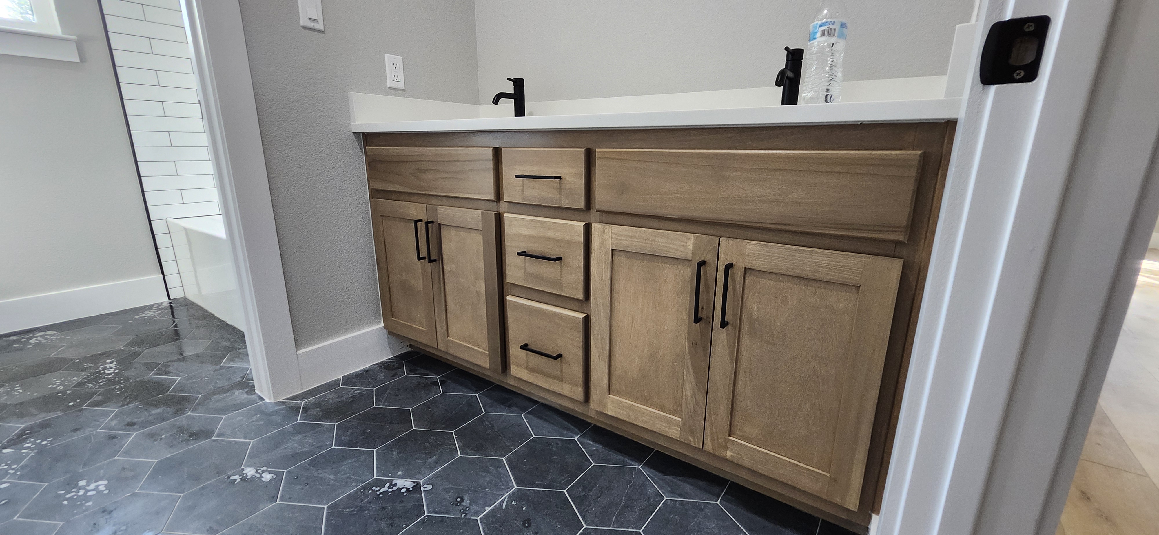 Cabinet & Trim 25